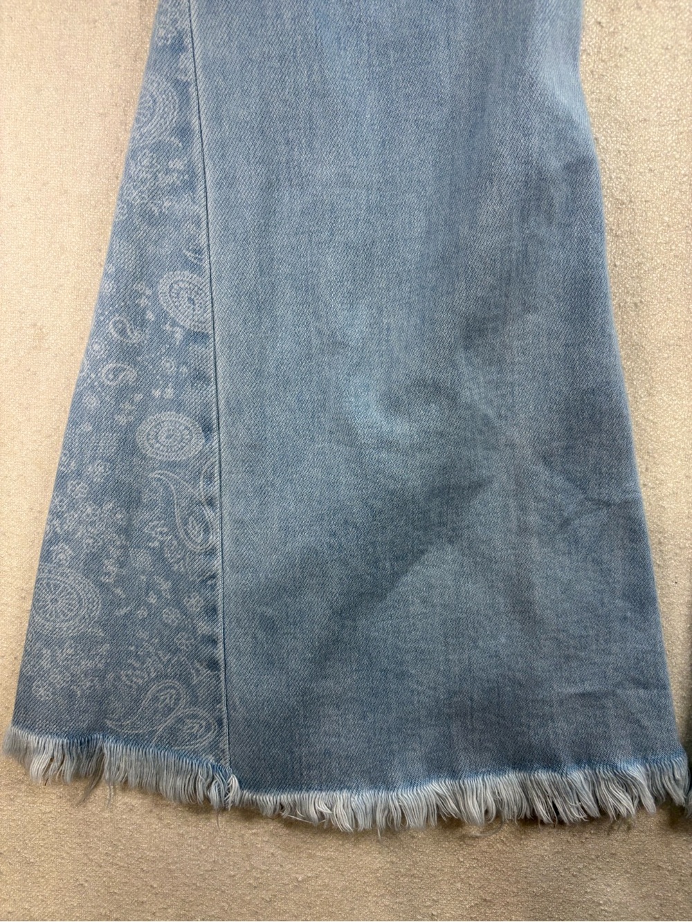 KanCan Signature High Rise Extreme Flare Jeans Light Wash Paisley Size 26 Boho - Picture 5 of 8